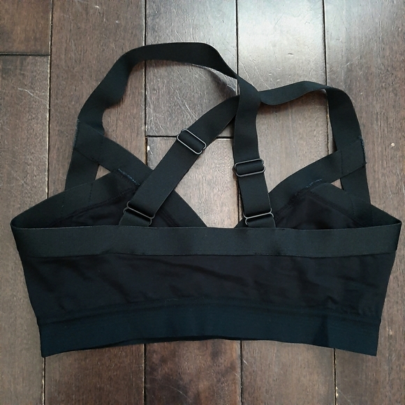 Aritzia Community Black Raza Bra Size Medium - Picture 4 of 5